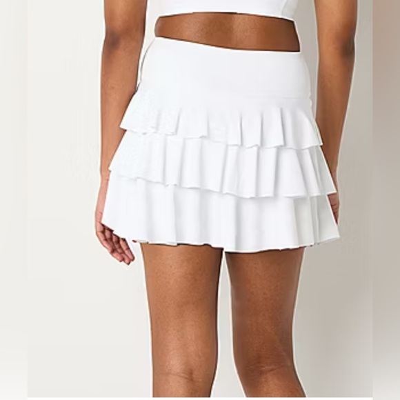 Arizona Built In Shorts Mid Rise Skirt- (Waist across 34” Length 14.5”) - Picture 3 of 7